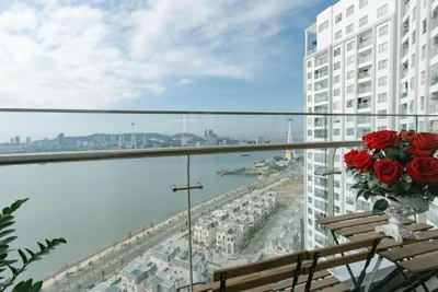 Apartment mit Balkon — Sapphire Ha Long Luxury Apartment 1108